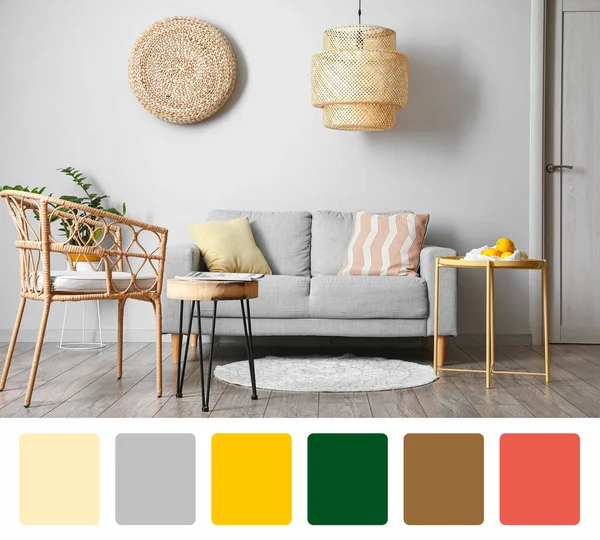 快適なソファ アームチェア テーブル付きのモダンなリビングルームのインテリア 異なる色パターン — ストック写真