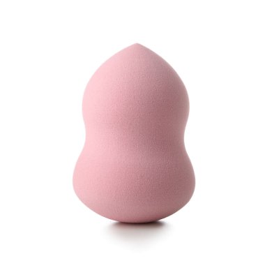 Beyaz arkaplanda pembe makyaj süngeri