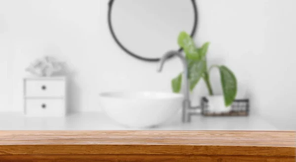 Empty Wooden Table Modern Bathroom — Stock Photo, Image