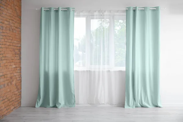 Beautiful Curtains Cozy Empty Room — Stock Photo, Image