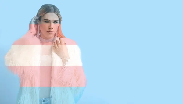 Dupla Exposição Bandeira Jovem Transexual Fundo Azul Com Espaço Para — Fotografia de Stock