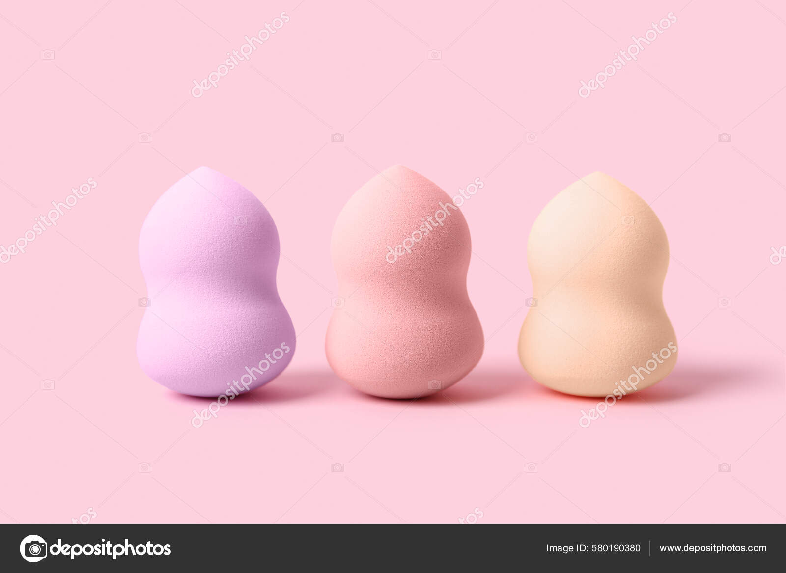 Makeup Sponges Pink Background Stock Photo by ©serezniy 580190380
