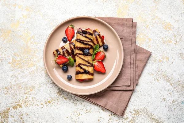 Plate Thin Pancakes Berries Chocolate Syrup Napkin Grunge Background — Stock Photo, Image