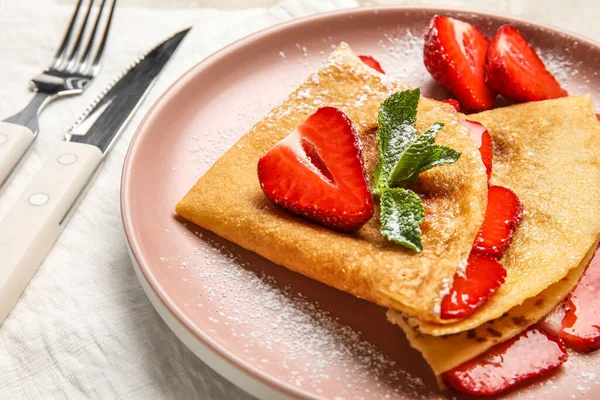 Plate Thin Pancakes Strawberries Sugar Powder White Background Closeup — Stock Photo, Image