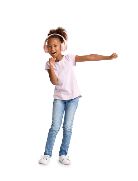 Little African American Girl Headphones Singing White Background — Stockfoto