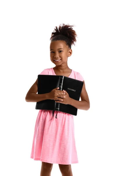 Niña Afroamericana Con Santa Biblia Sobre Fondo Blanco — Foto de Stock