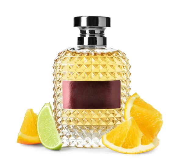 Illatos Parfümöt Narancssárga Darabokat Tartalmazó Palack Fehér Alapon — Stock Fotó
