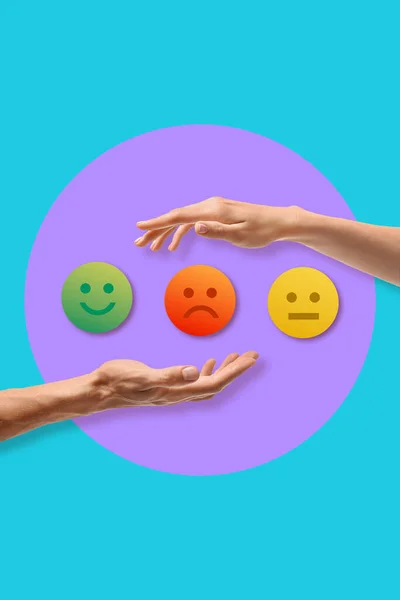 Menschliche Hände Und Verschiedene Emoticons Auf Farbigem Hintergrund — Stockfoto