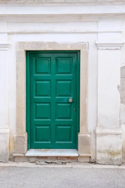 Vintage Green Door Old Building — Stock Photo, Image