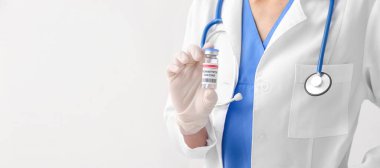 Maymun çiçeği aşısı olan kadın doktor arka planda metin için yeri olan, yakın plan