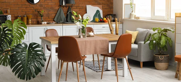 Interior Modern Stylish Kitchen Dining Table Houseplants — Stock Photo, Image