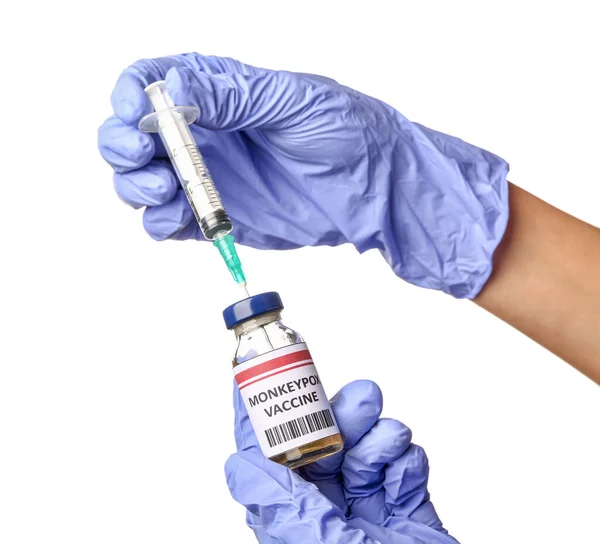 Női Orvos Majomhimlő Elleni Vakcinával Fehér Hátterű Fecskendővel — Stock Fotó