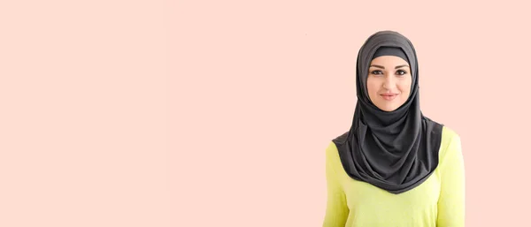 Beautiful Young Muslim Woman Color Background Space Text — Stock Photo, Image
