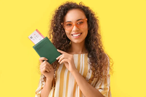 Young African American Woman Passport Ticket Yellow Background — Stock Photo, Image