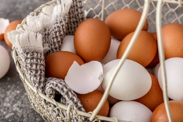 Cesta Con Huevos Pollo Primer Plano — Foto de Stock