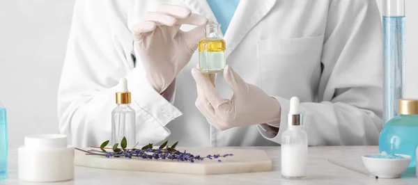Beautician Preparing Natural Cosmetics Laboratory — Stock Photo, Image