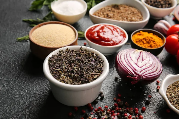 Fresh Aromatic Spices Dark Background — Stock Photo, Image