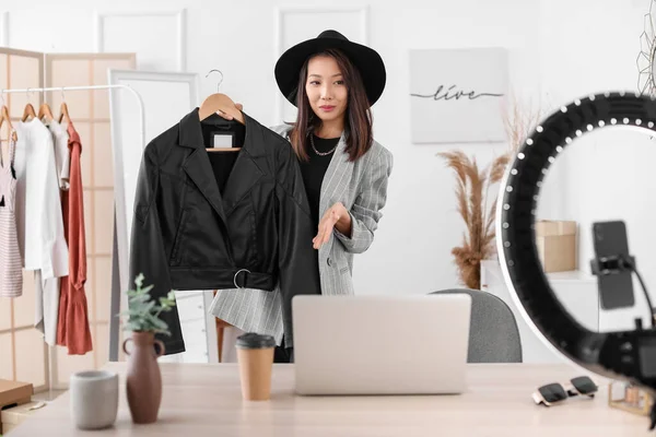 Female Asian Beauty Blogger Stylish Clothes Recording Video Studio — Stock Photo, Image