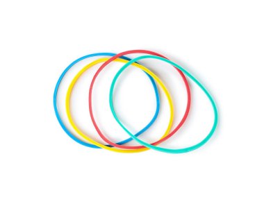 Beyaz arka planda farklı lastik bantlar