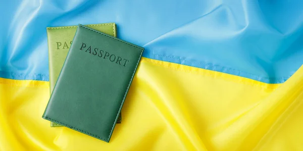 Паспорти Прапорі України Простором Тексту — стокове фото