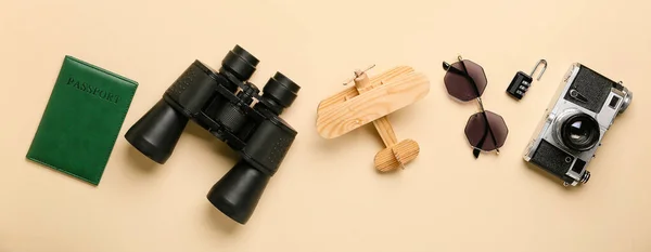 Different Travel Items Color Background Top View — Foto de Stock