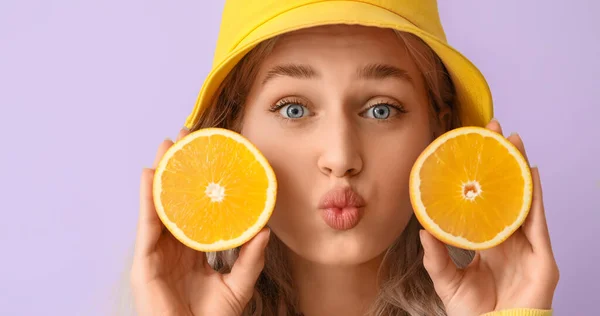 Cute Young Woman Cut Orange Lilac Background — Fotografia de Stock