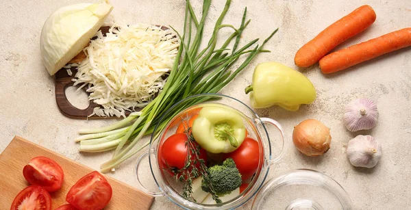 Glass Cooking Pot Fresh Vegetables Grunge Background Top View — Stock Photo, Image