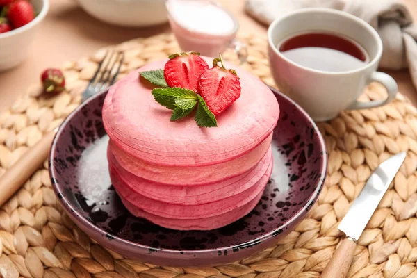 Bowl Tasty Pancakes Strawberry Table Closeup — Stock Photo, Image