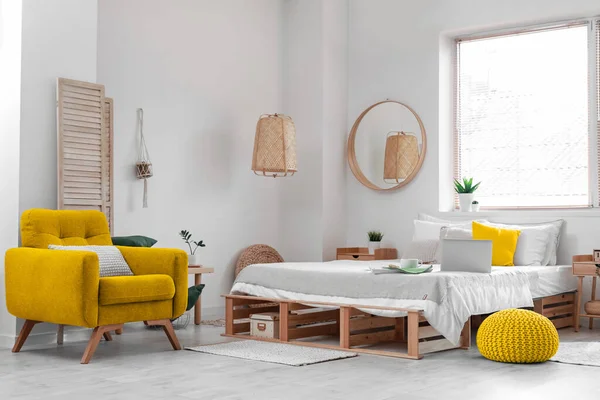 Interior Dari Kamar Tidur Modern Dalam Gaya Eco — Stok Foto