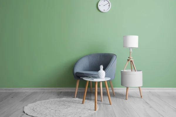 Comfortable Armchair Tables Lamp Green Wall Room — Stock Photo, Image