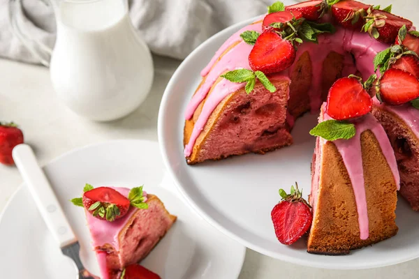 Dessert Stand Delicious Strawberry Cake Table Closeup —  Fotos de Stock