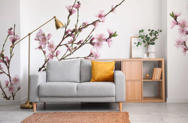 Creative Interior Modern Living Room Grey Sofa Printed Beautiful Blossoming — Fotografia de Stock