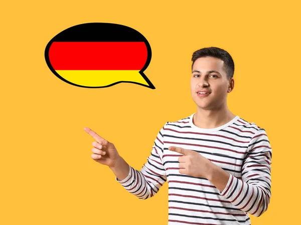 Portrait Young Man Pointing Speech Bubble Yellow Background Concept Speaking — Stockfoto