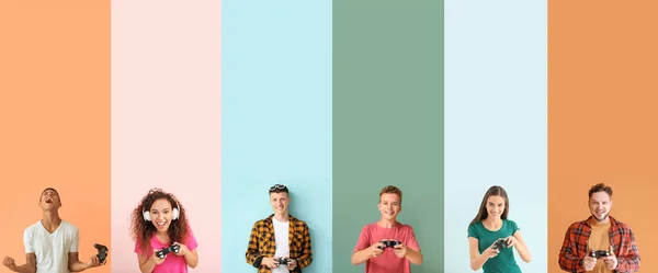 Set Mensen Die Videospelletjes Spelen Een Kleurrijke Achtergrond — Stockfoto