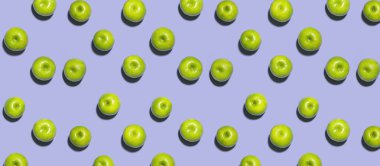 Leylak arkaplanda taze elmalar. Tasarım için desen