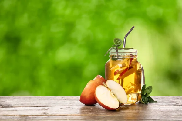 Mason Jar Cold Fruit Tea Table Blurred Background — Stok Foto