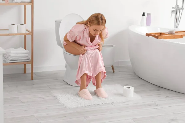 Mature Woman Diarrhea Sitting Toilet Bowl Bathroom — Φωτογραφία Αρχείου