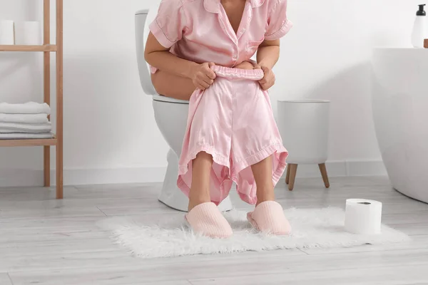 Mature Woman Diarrhea Sitting Toilet Bowl Bathroom — 스톡 사진