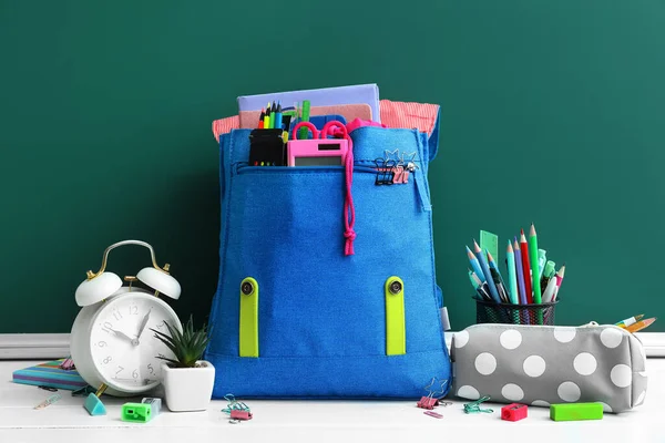 School Backpack Stationery Alarm Clock Table Green Chalkboard —  Fotos de Stock