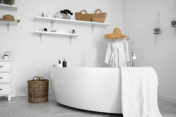 Interior Modern White Bathroom — стоковое фото