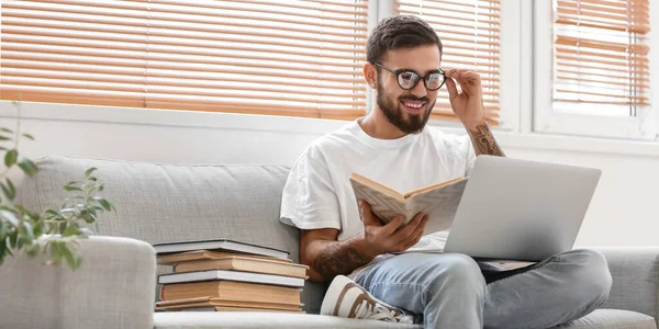 Male Student Laptop Books Preparing Exam Home — Stock Photo, Image