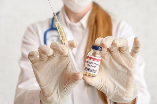 Female Doctor Monkeypox Vaccine Syringe White Background Closeup — Stockfoto