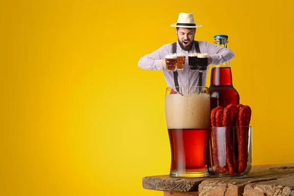 Collage Fresh Beer Sausages Small Man Traditional German Clothes Yellow — Fotografia de Stock
