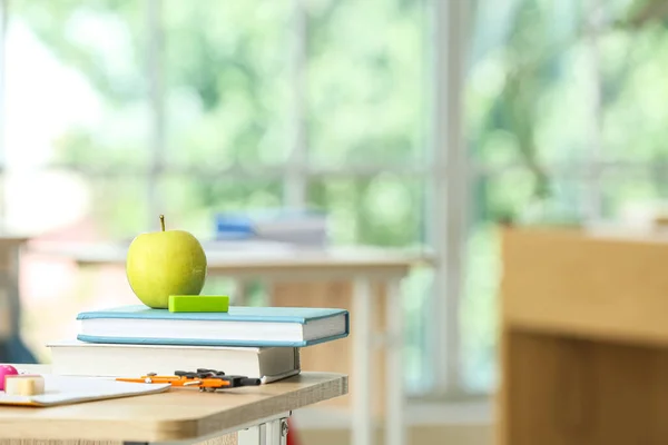 Apple School Books Stationery Supplies Table Classroom — Foto de Stock