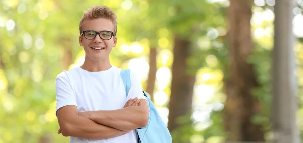 Teenage Boy Backpack Outdoors — Stock Photo, Image