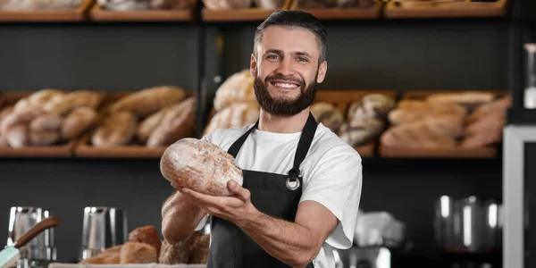 Male Baker Fresh Bread Shop — Foto de Stock