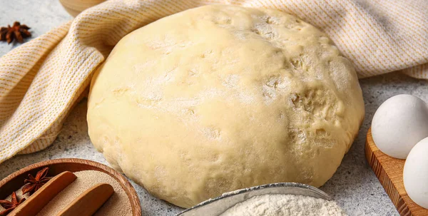 Fresh Dough Ingredients Light Table — Stock Photo, Image