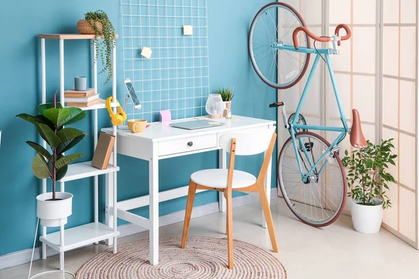 Interior Stylish Office Workplace Bicycle — Stock Photo, Image