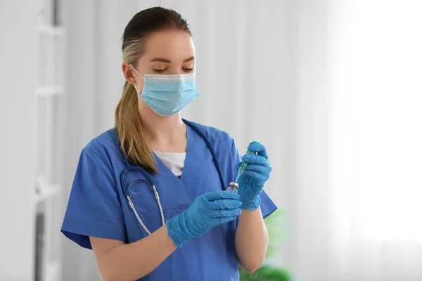 Doctor Ampule Syringe Clinic — Stock Photo, Image