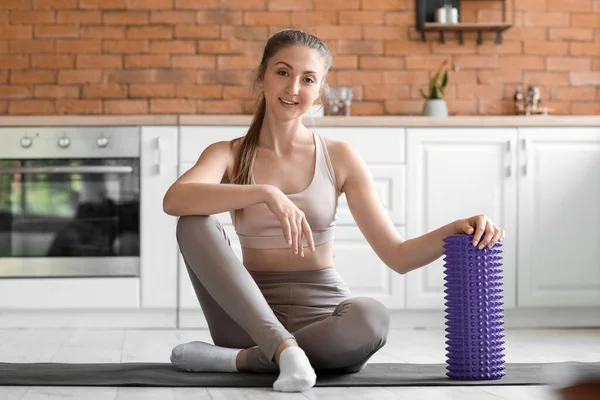 Young Woman Foam Roller Sitting Mat Kitchen — Foto Stock